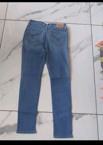 Levi&#39;s Jeans For Women( 28-30)