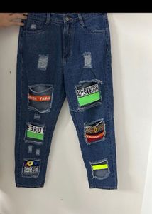 Distressed Blue Jeans 🌼