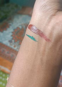 Matte Lipstick And Green Eyeliner