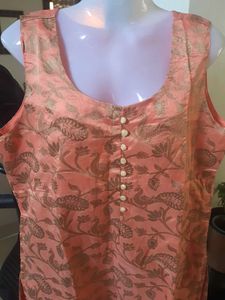 Diwali Peach Printed Kurta With Pocket and Zip
