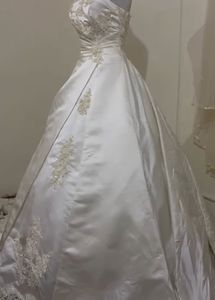 Elegant Wedding Gown