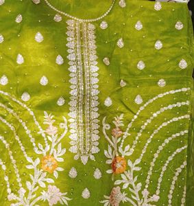 Pakistani stylish Unstitched Suit
