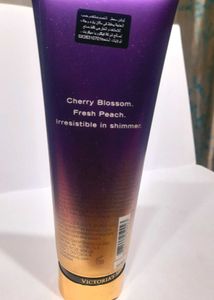Victoria&#39;s Secret Love Spell Shimmer Lotion