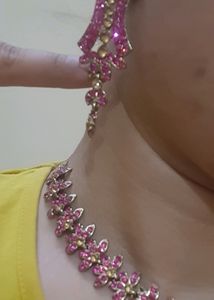 Pink And Golden Stones Jwellery Set