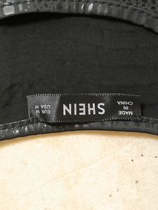 SHEIN Black Detailed Halter Top