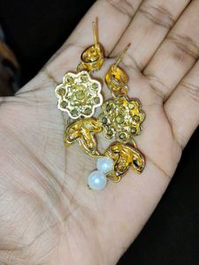 Sparkling Floral Drop Earrings