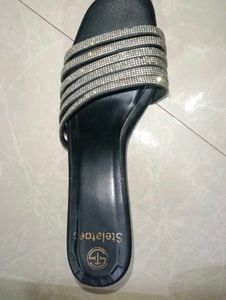 Stelatoes Heels With Stone Work