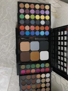 78 Colours Eyeshadow Palette