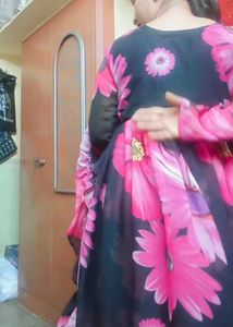 I Am Selling A Beautiful Gown Set
