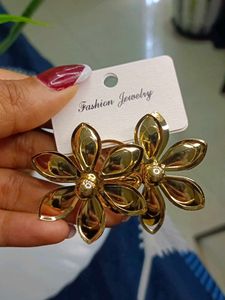 Golden Flower Earring