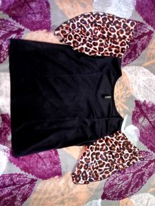 Animal print black ruffle sleeveless top