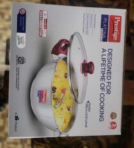 Prestige Platina Kadai