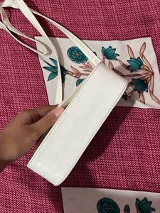 Pinteresty White Sling Bag