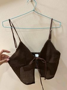 H&amp;M Front Tie Detail Crop Top