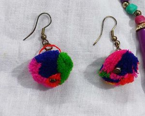Colorful pompom Necklace &amp; Earring Set