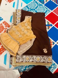 Elegant saree with bouquet style blouse