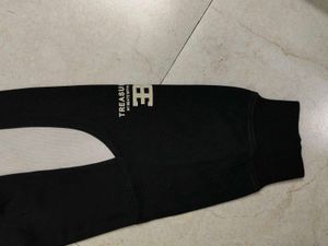 Black Treasures Sweatshirt