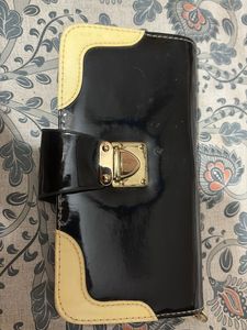 Black Clutch