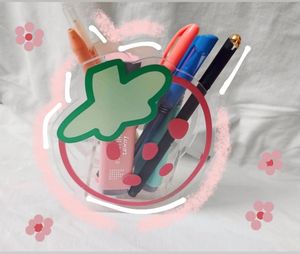 Acrylic Transparent Strawberry Stand