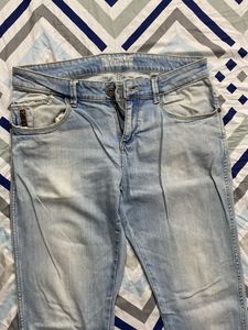 Wrangler Light Wash Denim Jeans