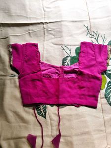 Beautiful Saree With Blause.