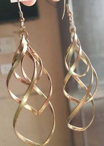 Elegant Gold Drop Earrings