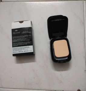 Forever 52 Compact Powder