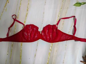 (964) D32 Bra Cup