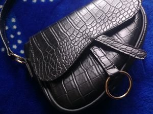 Good Leather Shoulder Bag 💖🥹