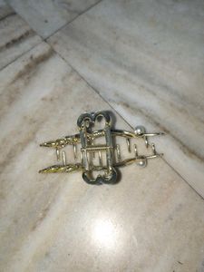 SALE 🎄🎅Korean Metal Clutcher🆕