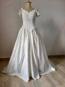 Vintage Lace Wedding Gown