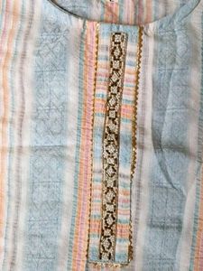 Striped Sleeveless Kurti