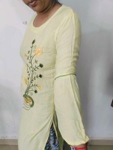 Rayon Kurti