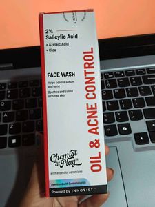 Chemist at Play Face Wash
