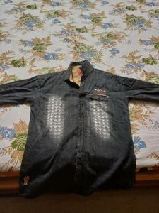 Boy&#39;s Shirt