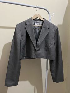 Cropped Blazer