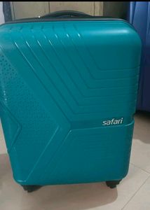 Brand New Trolley Bag Not Used 🚫 No Coin
