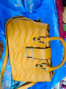 Chic Mustard Handbag