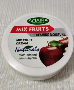 🆕Amaira Herbals Mix Fruit Cream 🩷