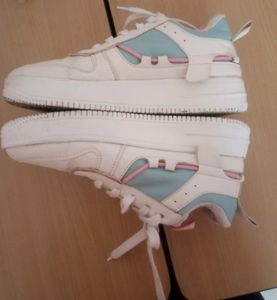 Shoe