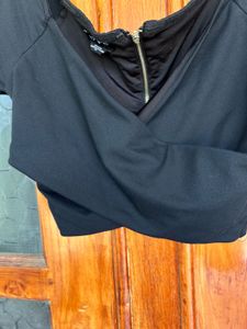 Bebe Crop Top