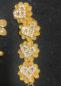 Hair And Saree Accessories