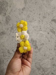 Cute Crochet Puff Flower Hair Clutch