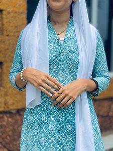 Elegant Aqua &amp; White Printed Kurti Set