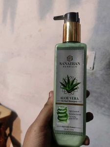Aloe Vera Herbal Shampoo
