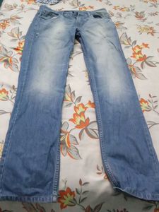 Light Wash Denim Jeans