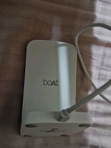 Fire Boltt Smartwatch &amp; A Wireless Charger Combo