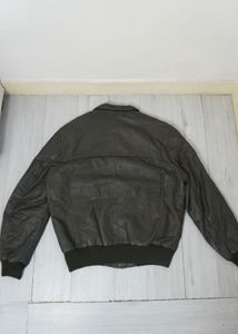 Vintage Leather Bomber Jacket