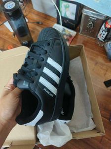Original Adidas Superstar