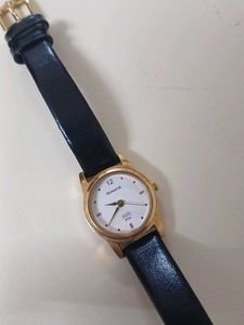 Well Maintained Sonata Ladies Watch.